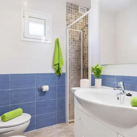 Villa Torre Soli Nou Sleeps 4 Pool Air Con Wifi *
