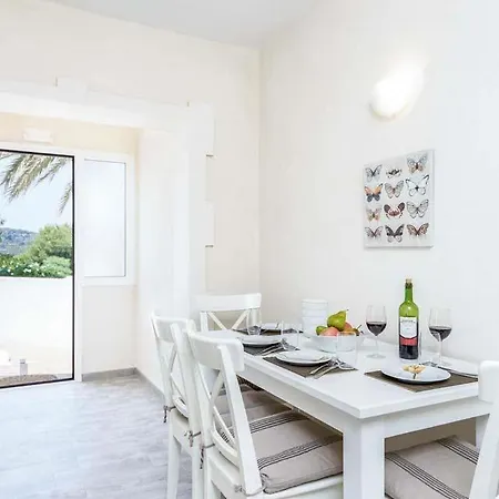 Vila Torre Soli Nou Sleeps 4 Pool Air Con Wifi